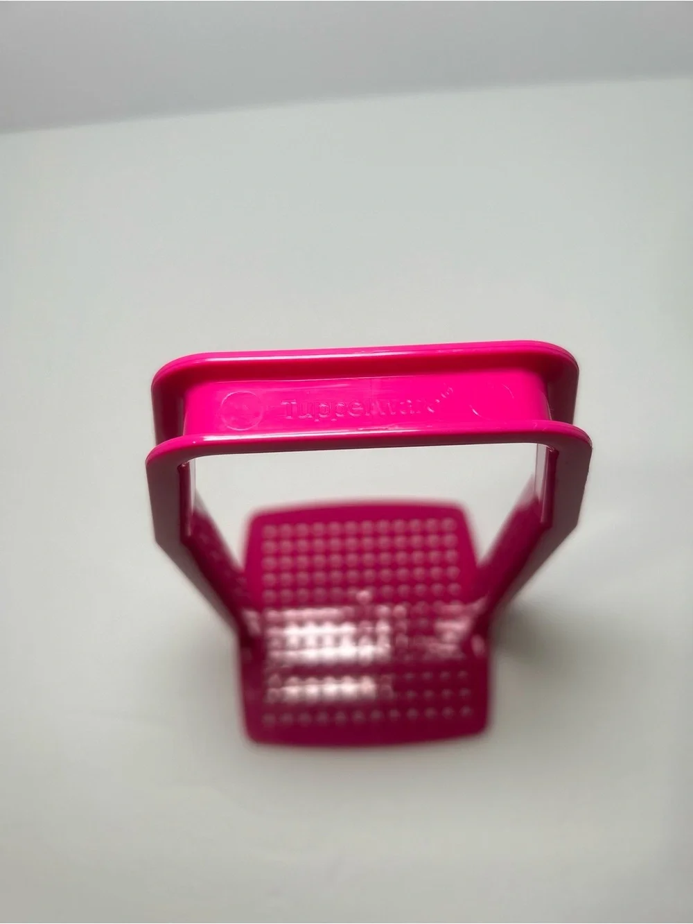 Tupperware Pick-A-Deli Square Pickle Container with Strainer Pink